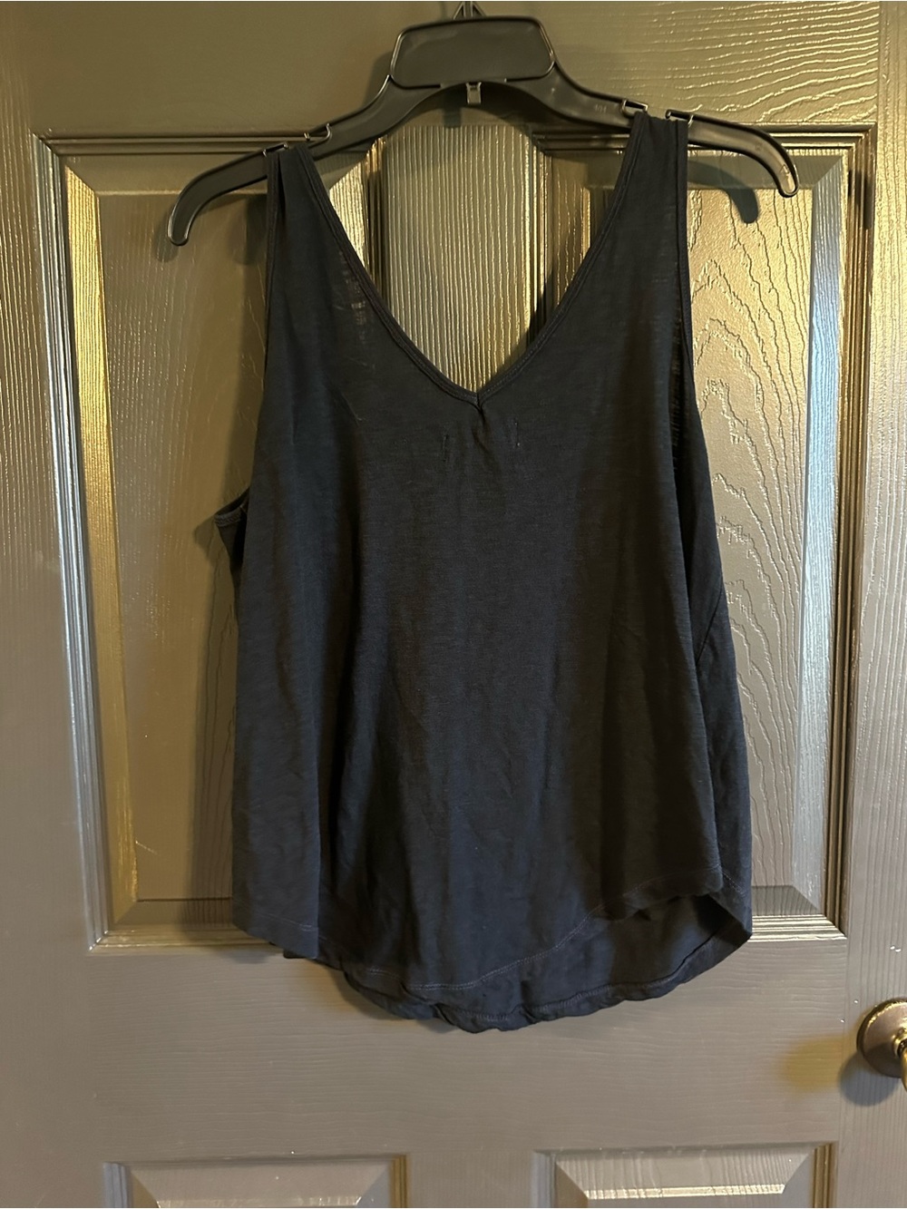Y2K Hollister Women's Black Crochet-Trim V-Neck Tank - Picture 2 of 3
